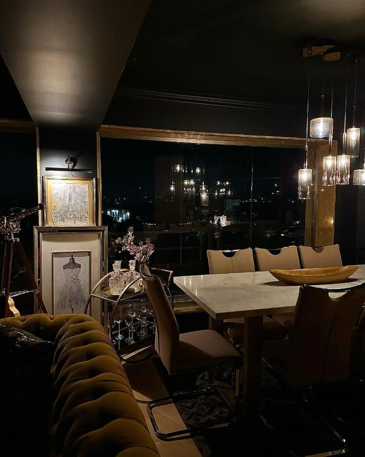 Noir Penthouse Lejlighed Targoviste Eksteriør billede