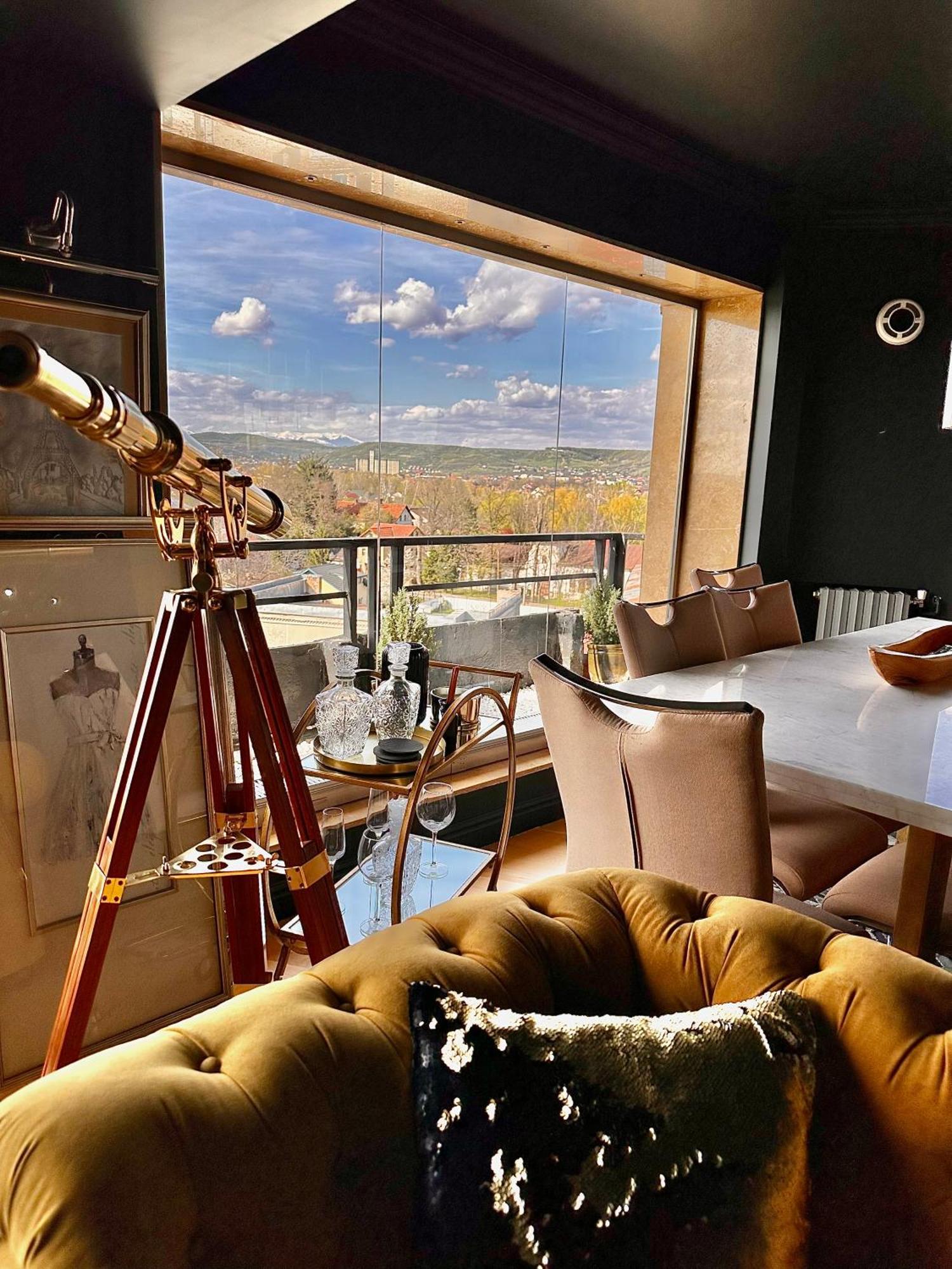 Noir Penthouse Lejlighed Targoviste Eksteriør billede